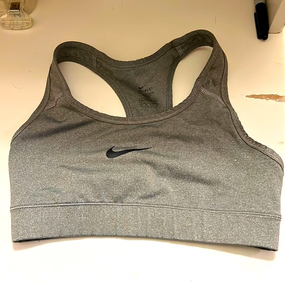 Nike Sports Bra - Picture 1 of 2